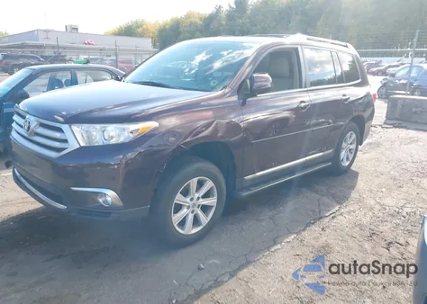 2012 Toyota Highlander Se V6 z USA, uszkodzony, nr VIN 5TDBK3EH1CS121916